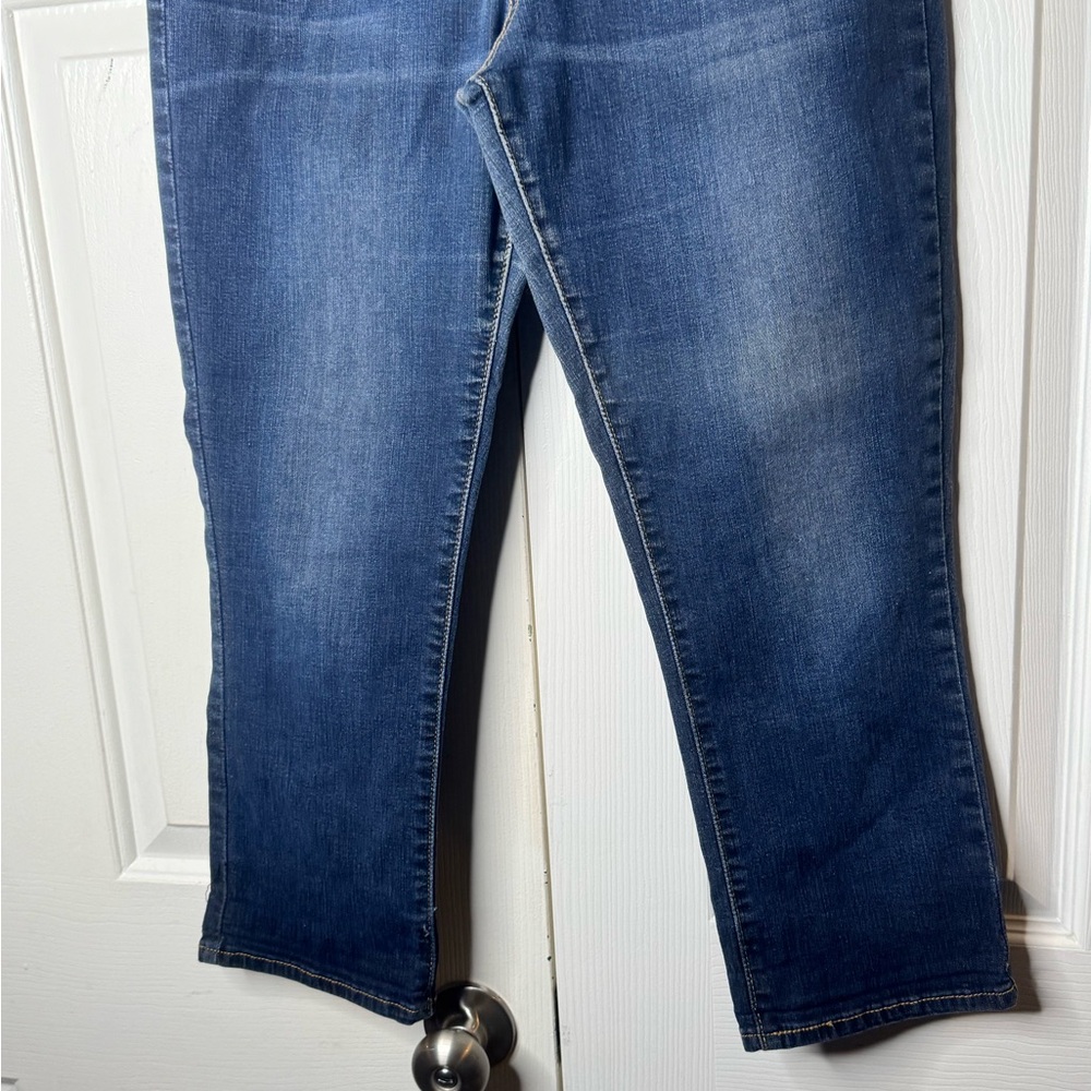 Denizen from Levi's Women's Modern Crop Jeans - Dark Blue - Picture 12 of 16